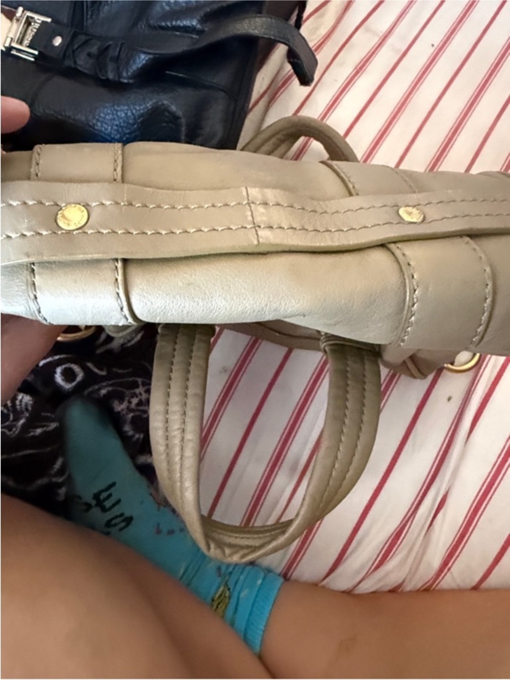 ☀️SALE!☀️ Marc Jacobs Totally Turnlock Lil Shifty Taupe Leather Bag - Picture 10 of 11